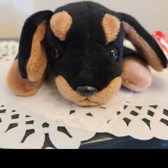 Vintage 1996 Doberman Beanie Babie - Picture 2 of 11